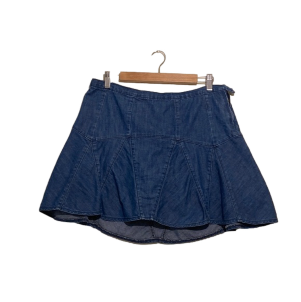 Gap 1969 Oceanside blue denim mini skirt . Size 29/8 .